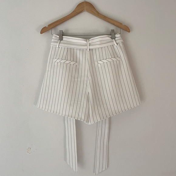 Black and white striped dress shorts - Picture 2 of 2